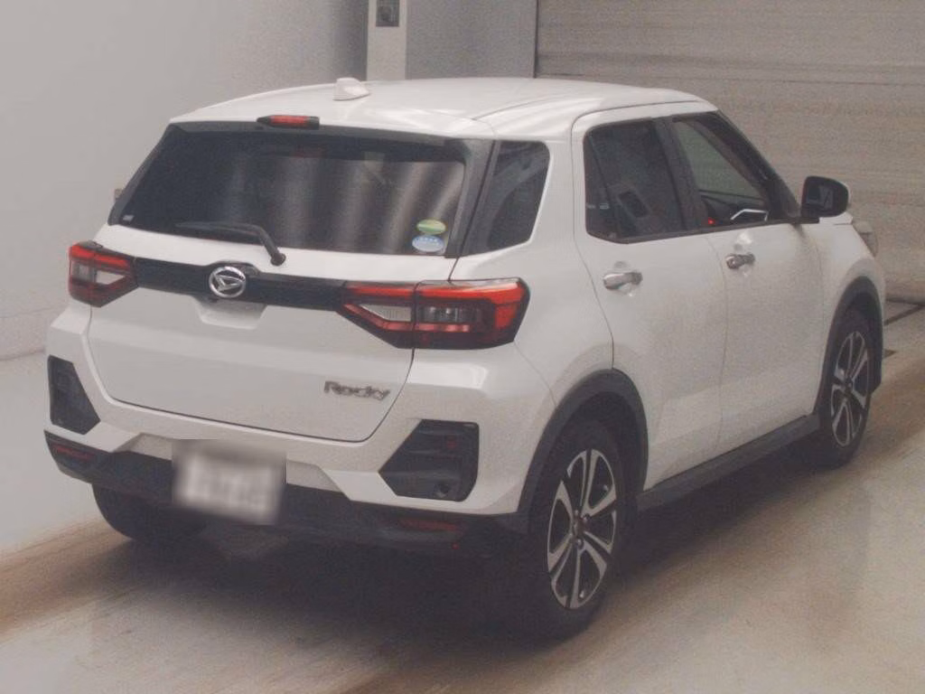 DAIHATSU ROCKY