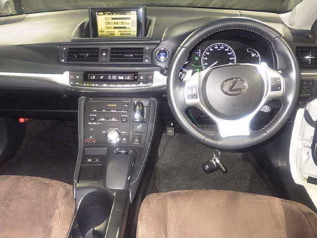 LEXUS CT200H