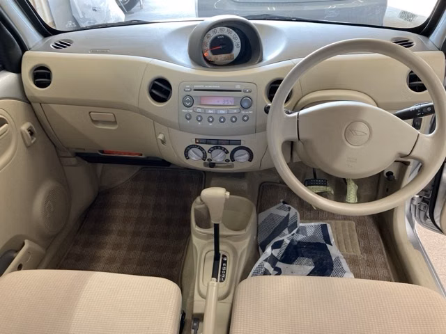 DAIHATSU ESSE