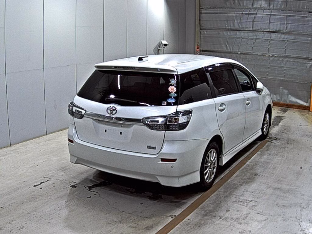 TOYOTA WISH