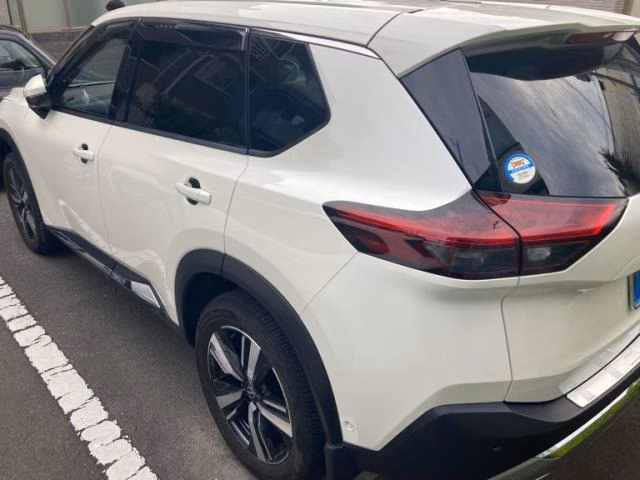 NISSAN X-TRAIL