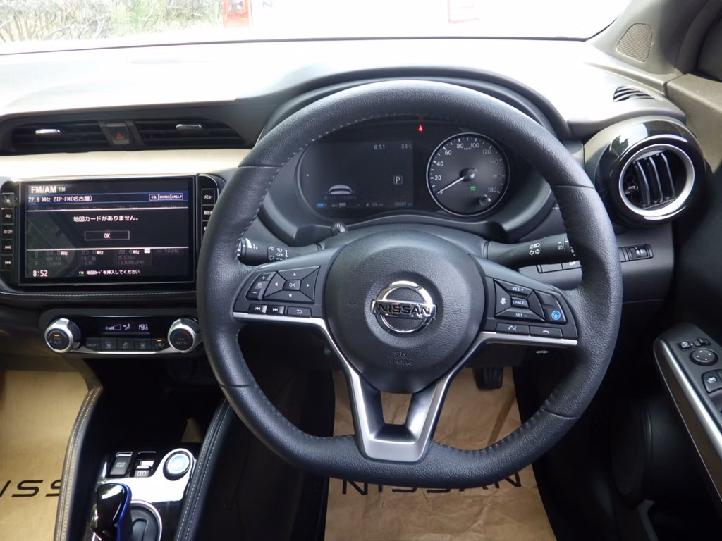 NISSAN KICKS