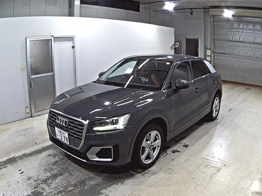 AUDI Q2