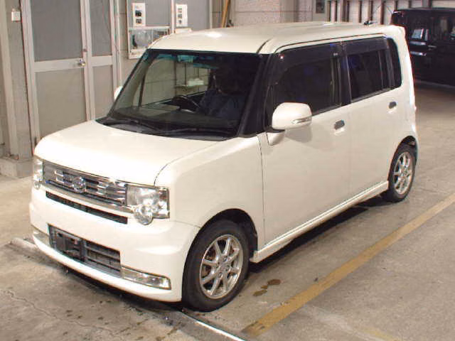DAIHATSU MOVE CONTE