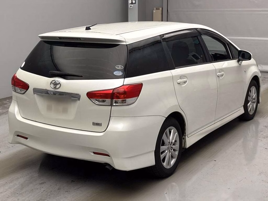 TOYOTA WISH