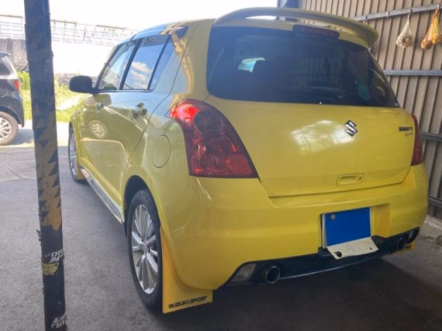 SUZUKI SWIFT