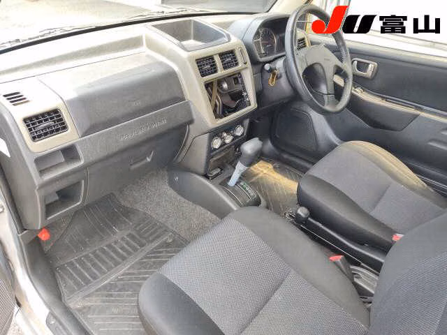MITSUBISHI PAJERO MINI