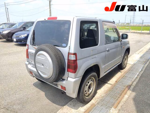 MITSUBISHI PAJERO MINI