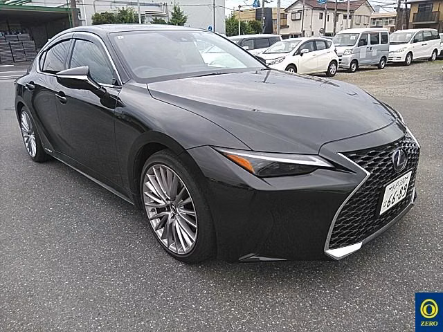 Lexus Is300h · 2021