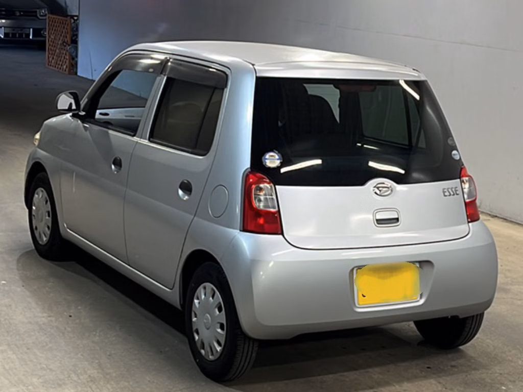 DAIHATSU ESSE