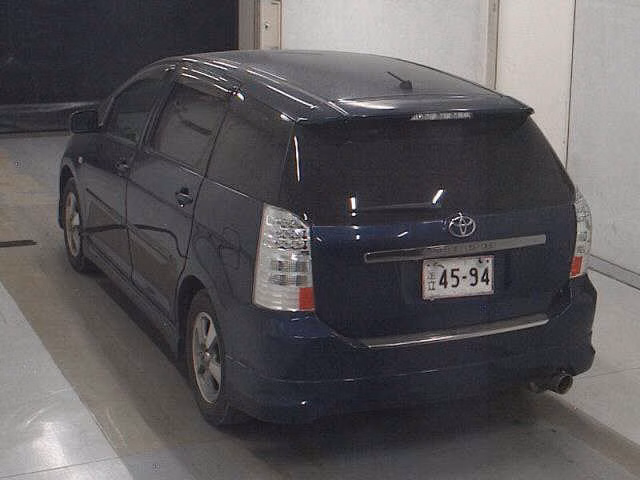 TOYOTA WISH