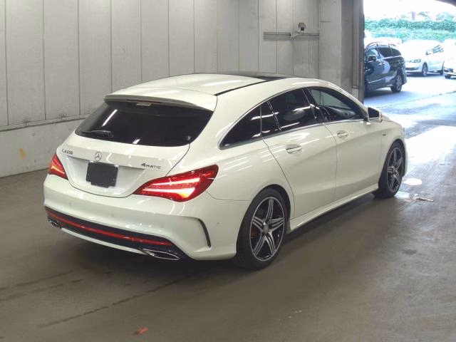 MERCEDES-BENZ CLA-CLASS