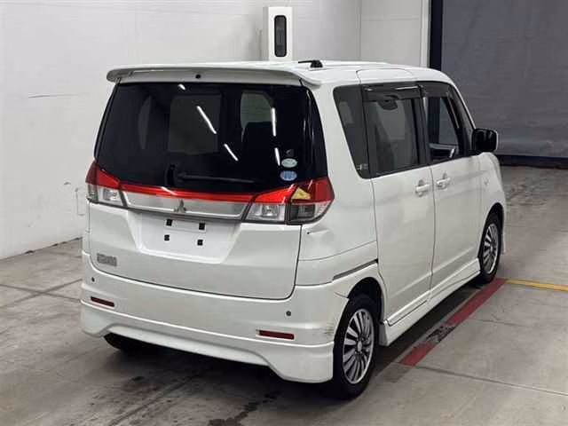 MITSUBISHI DELICA D:2