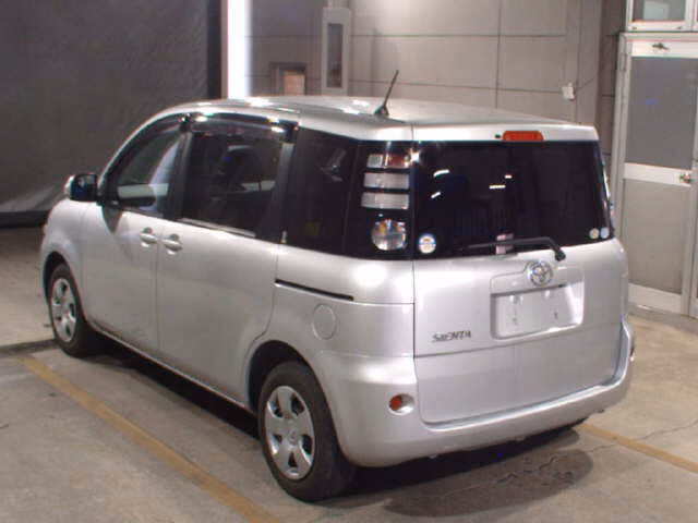TOYOTA SIENTA