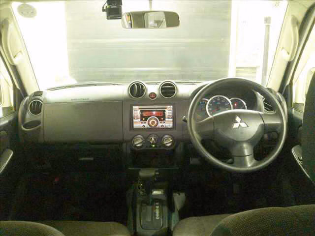 MITSUBISHI PAJERO MINI