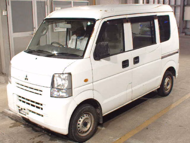 MITSUBISHI MINICAB