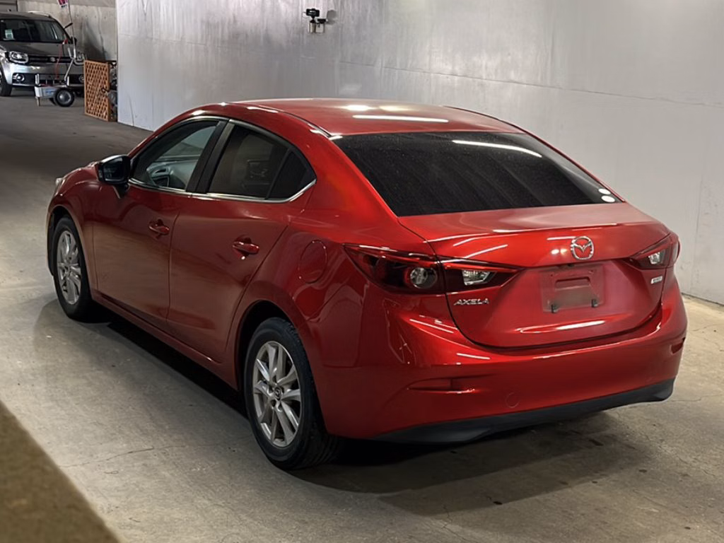 MAZDA AXELA