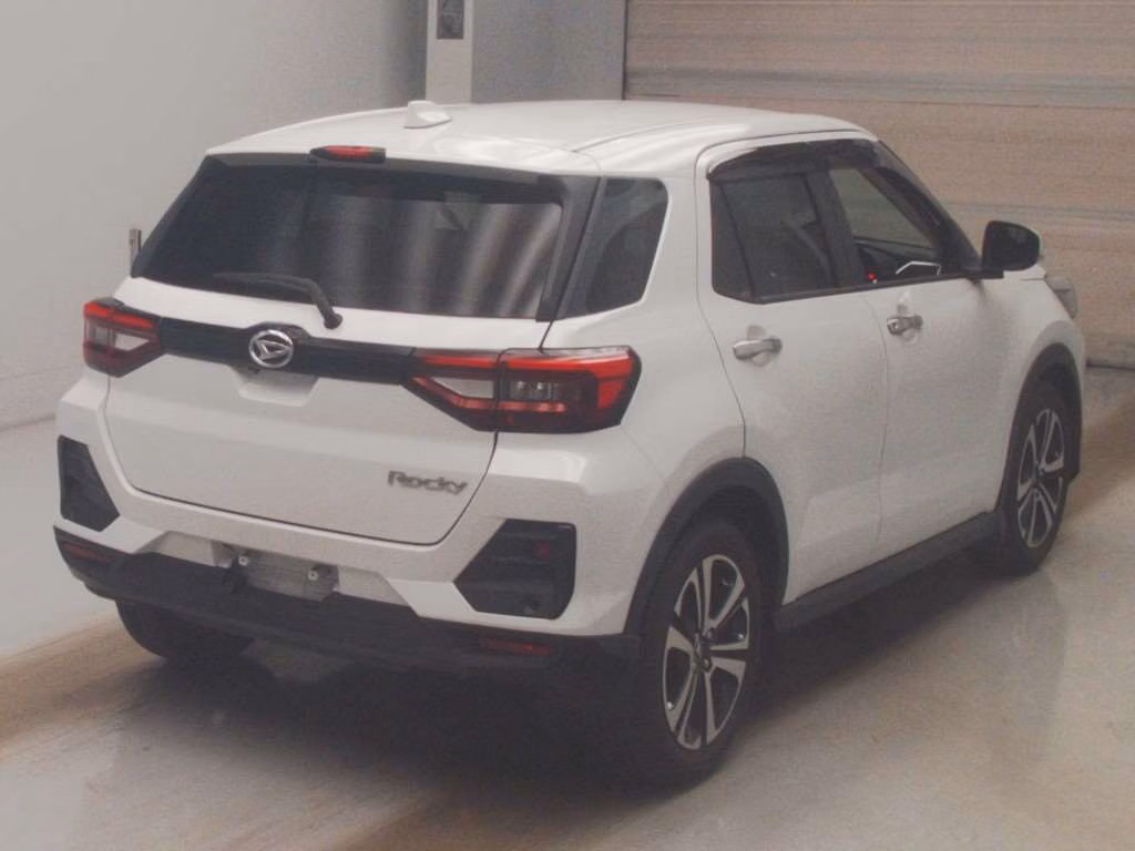 DAIHATSU ROCKY
