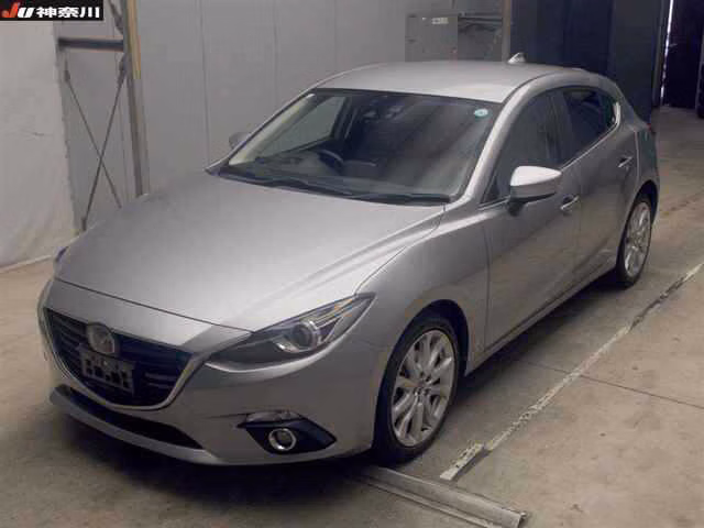 MAZDA AXELA