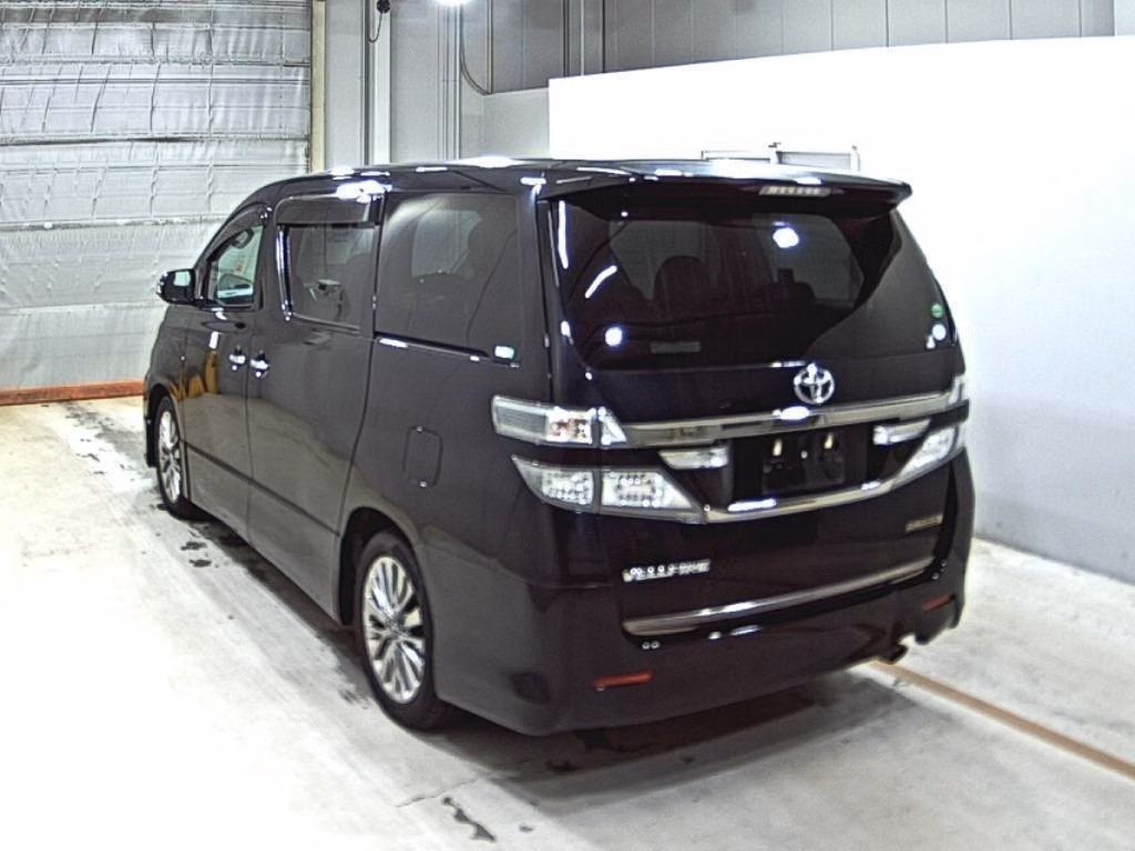 TOYOTA VELLFIRE