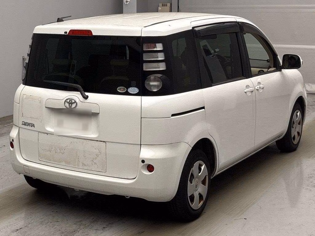 TOYOTA SIENTA