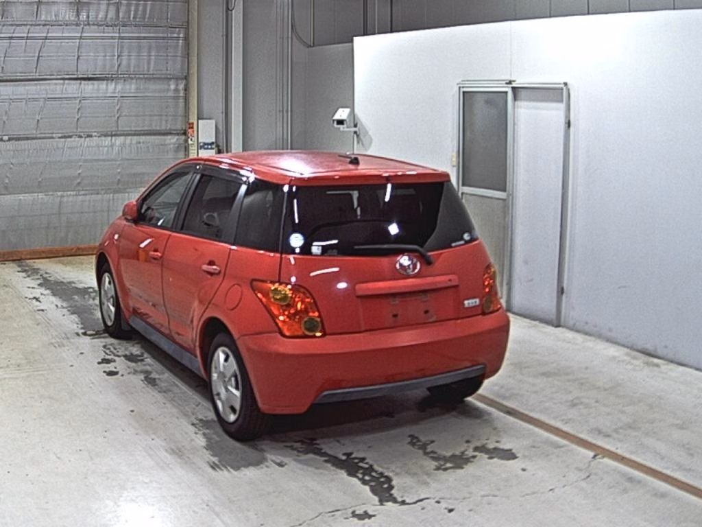 TOYOTA IST