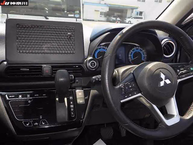 MITSUBISHI EK X