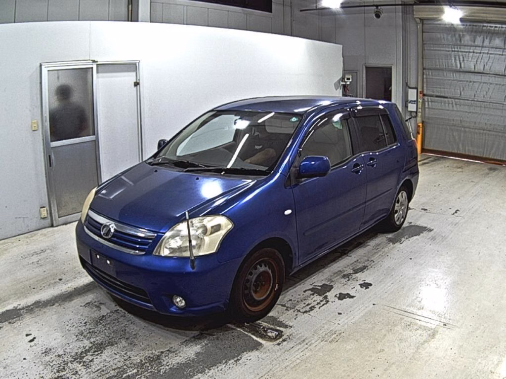 TOYOTA RAUM