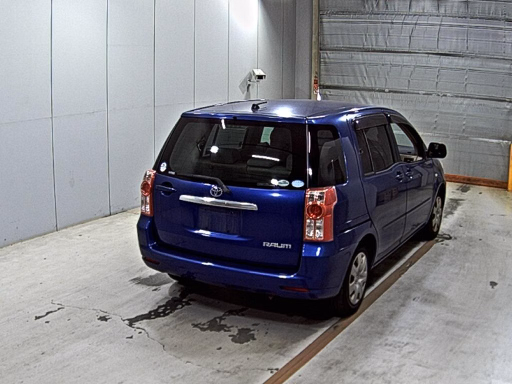TOYOTA RAUM