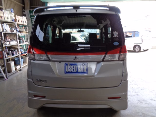 MITSUBISHI DELICA D:2