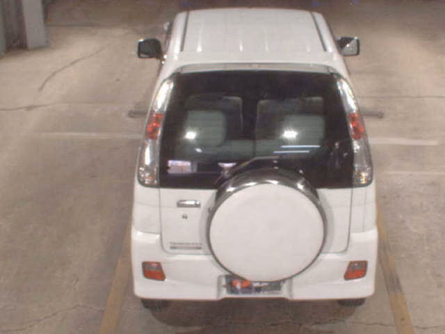 DAIHATSU TERIOS KID