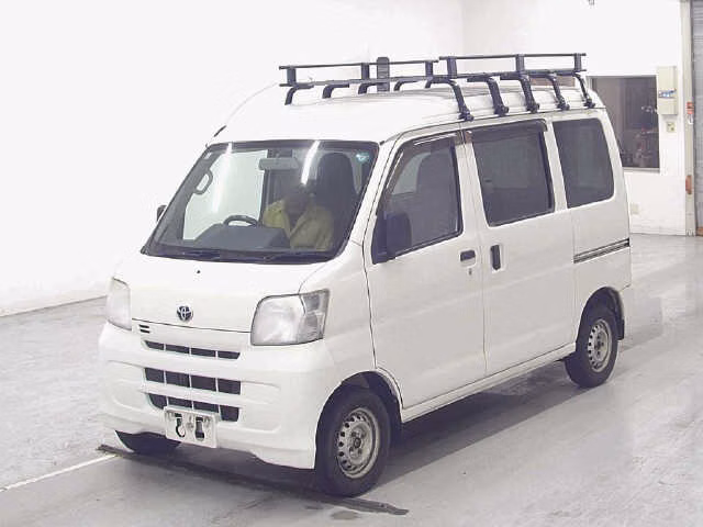 TOYOTA PIXIS VAN