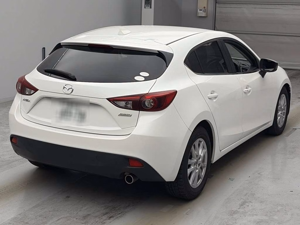 MAZDA AXELA