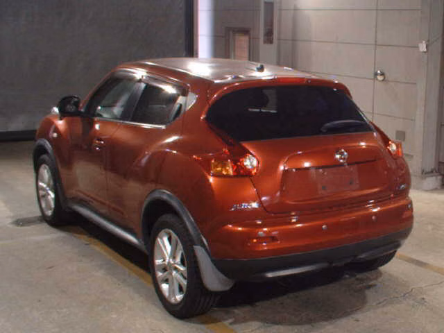 NISSAN JUKE
