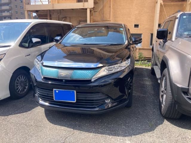 TOYOTA HARRIER