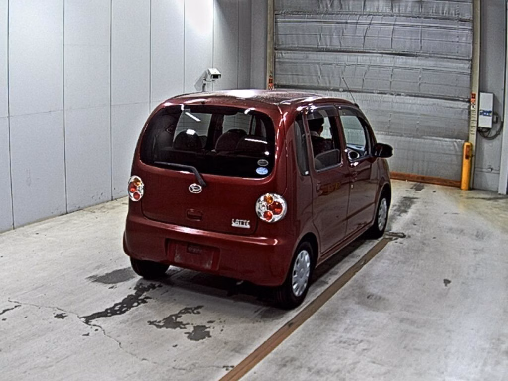 DAIHATSU MOVE LATTE