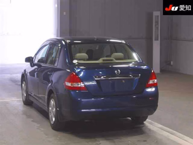 NISSAN TIIDA LATIO