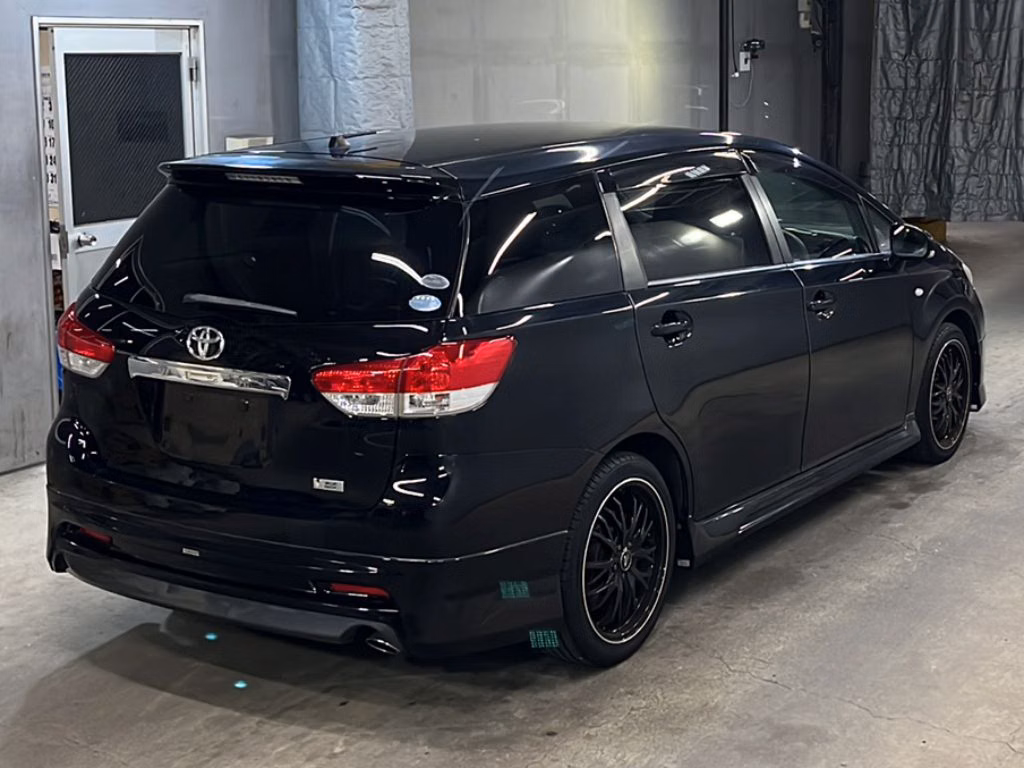 TOYOTA WISH