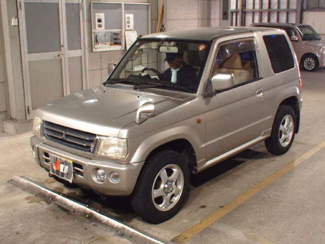 MITSUBISHI PAJERO MINI