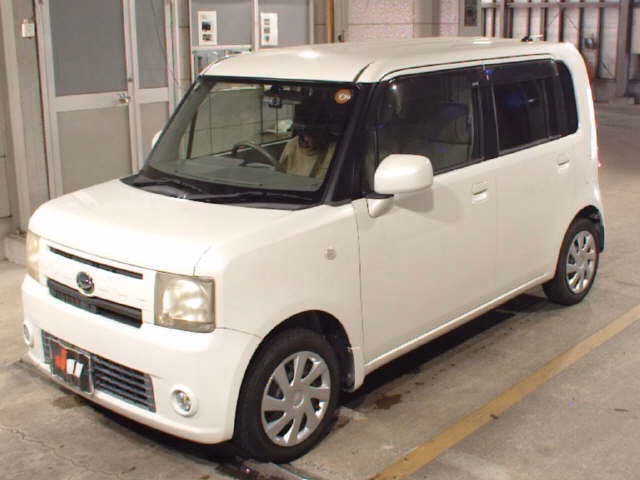 DAIHATSU MOVE CONTE