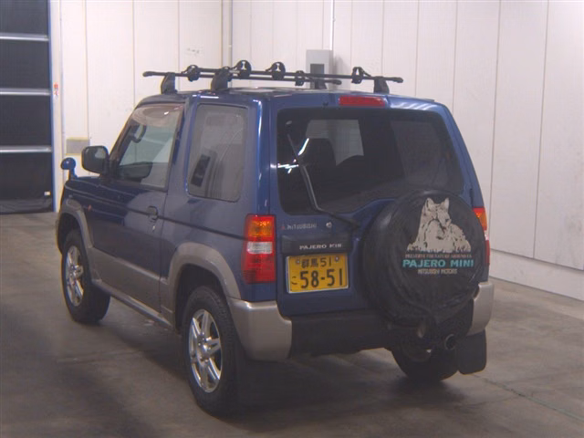 MITSUBISHI PAJERO MINI