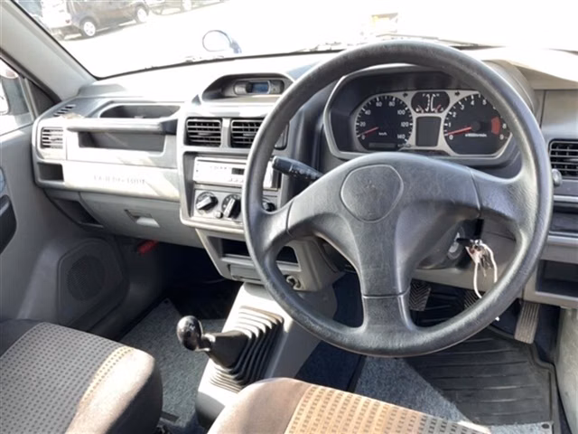 MITSUBISHI PAJERO MINI