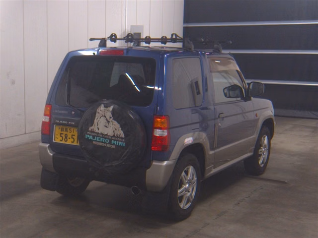MITSUBISHI PAJERO MINI