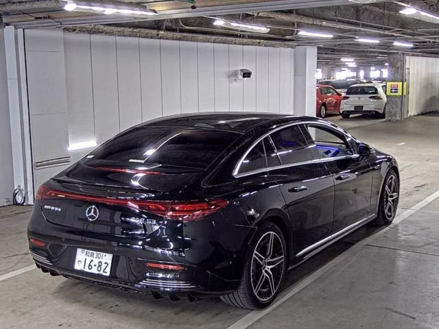 MERCEDES-BENZ EQE