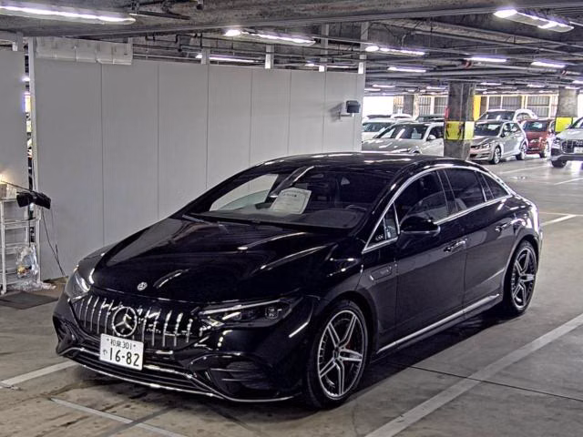 MERCEDES-BENZ EQE