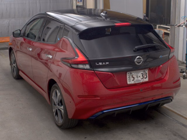 NISSAN LEAF