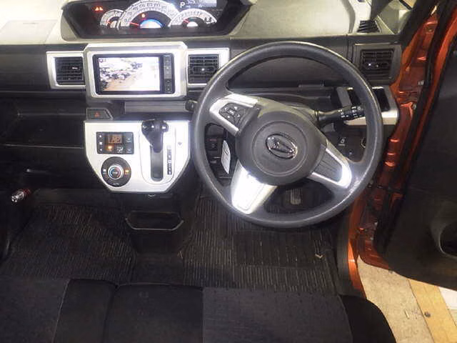 DAIHATSU WAKE