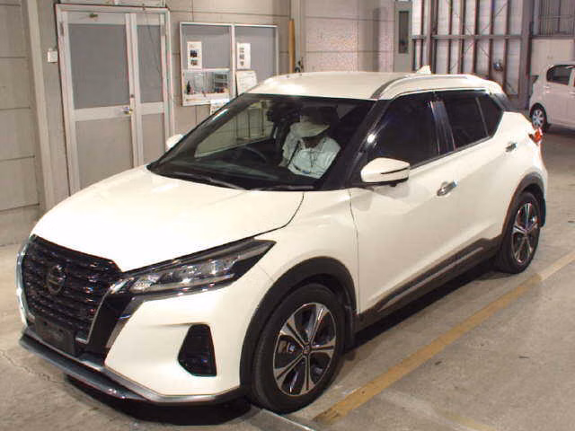 NISSAN KICKS