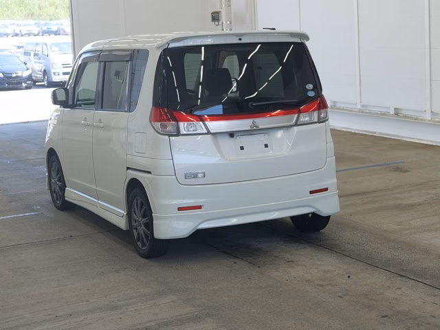 MITSUBISHI DELICA D:2