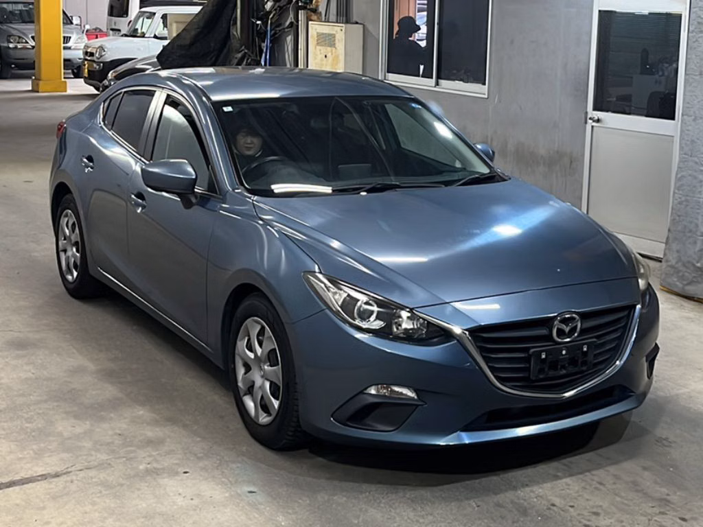 MAZDA AXELA